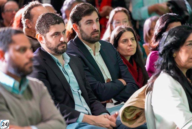 Nolasco critica al PP por tener un discurso cambiante y al PSOE por dañar el futuro del País Vasco.