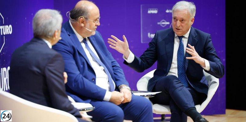 López demanda en Madrid acabar con la burocracia para agilizar fondos europeos en Aragón.
