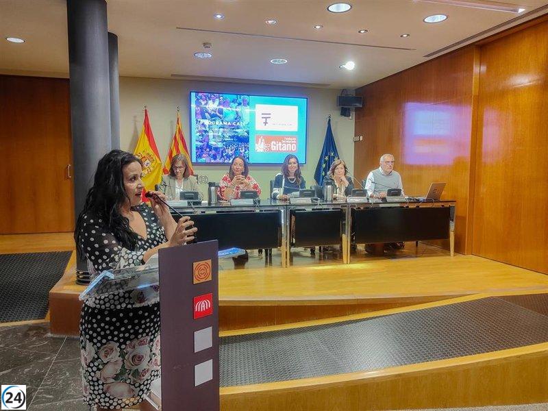Marta Fernández apoya a la Fundación del Secretariado Gitano en su labor de potenciar el talento joven.
