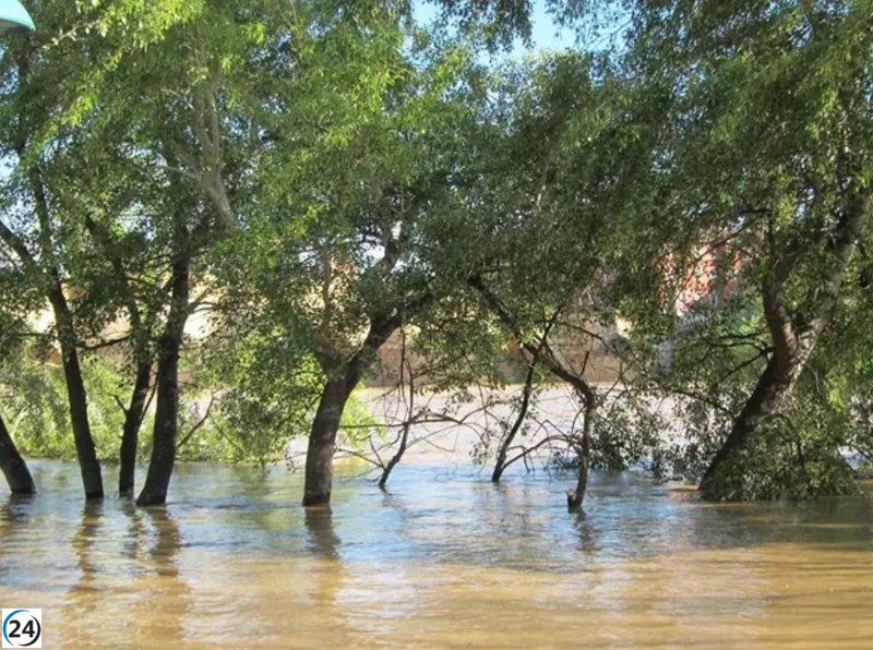 Alerta de inundaciones repentinas en ríos y barrancos de Aragón y otras comunidades, según la CHE.