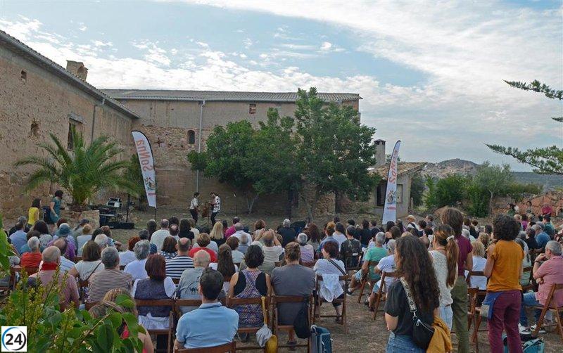 El cantautor Pedro Pastor llena de emoción a 200 espectadores en el Festival Sonidos en la Naturaleza.