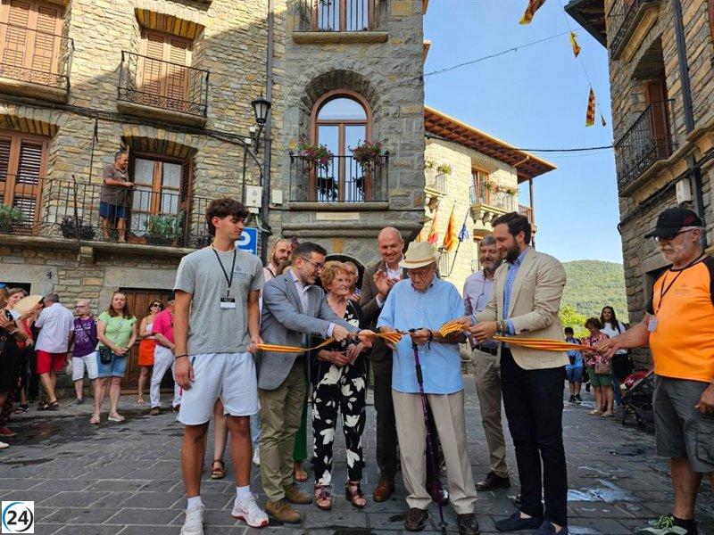 El presidente de la DPH elogia Pirenostrum por su valor cultural y resalta el orgullo rural en Boltaña.