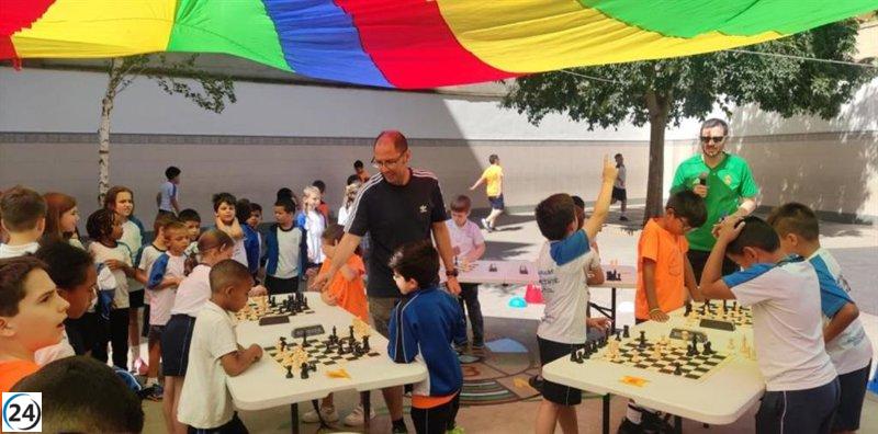 El colegio San Vicente de Paúl es galardonado con la Medalla de Oro en los premios 'Escuelas de Ajedrez'