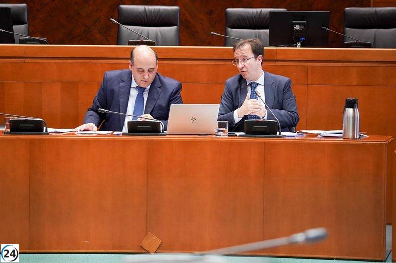 Alto funcionario informa en el parlamento sobre procesos de selección en la actual legislatura.