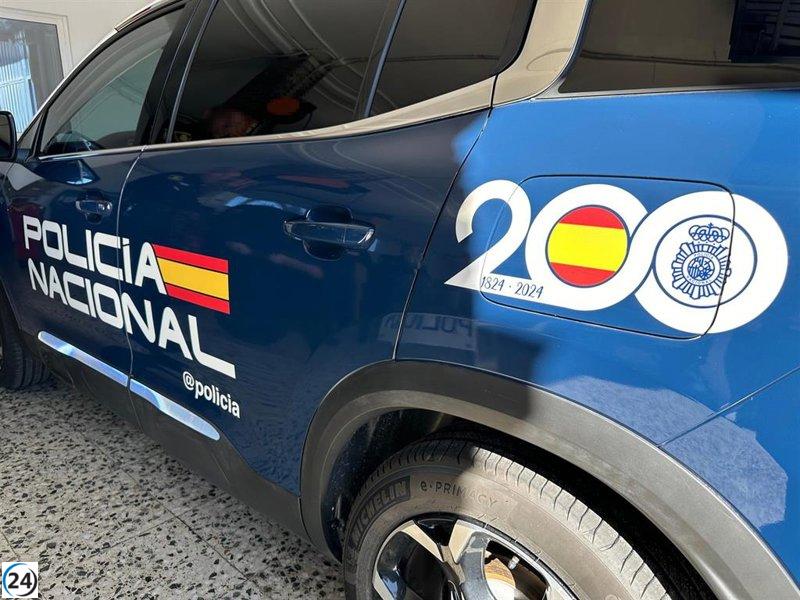 Cuatro jóvenes arrestados en Zaragoza tras atacar violentamente a otro al salir de una discoteca.