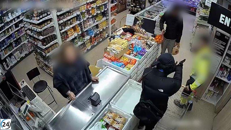 Detenidos los dos asaltantes de un supermercado en Fonz (Huesca).