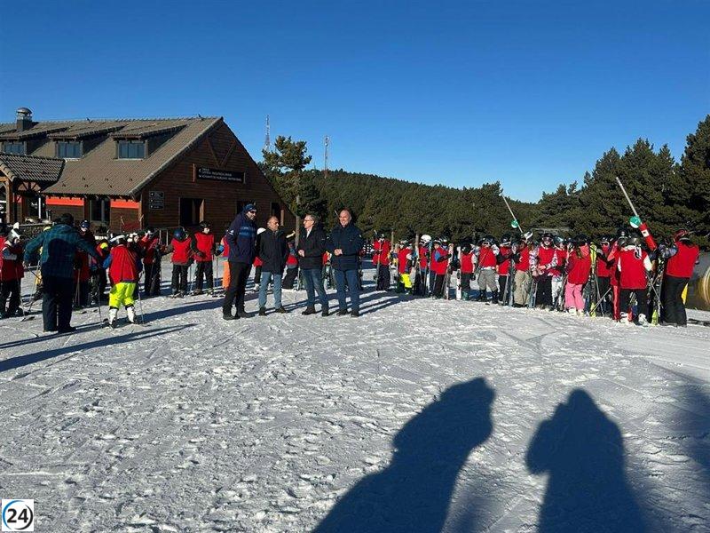 Más de mil estudiantes disfrutarán de la campaña de esquí de la Diputación de Teruel esta temporada.