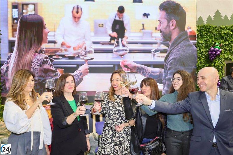 Zaragoza presenta su audaz plan turístico en Fitur, destacándose como la Capital Mundial de la Garnacha.