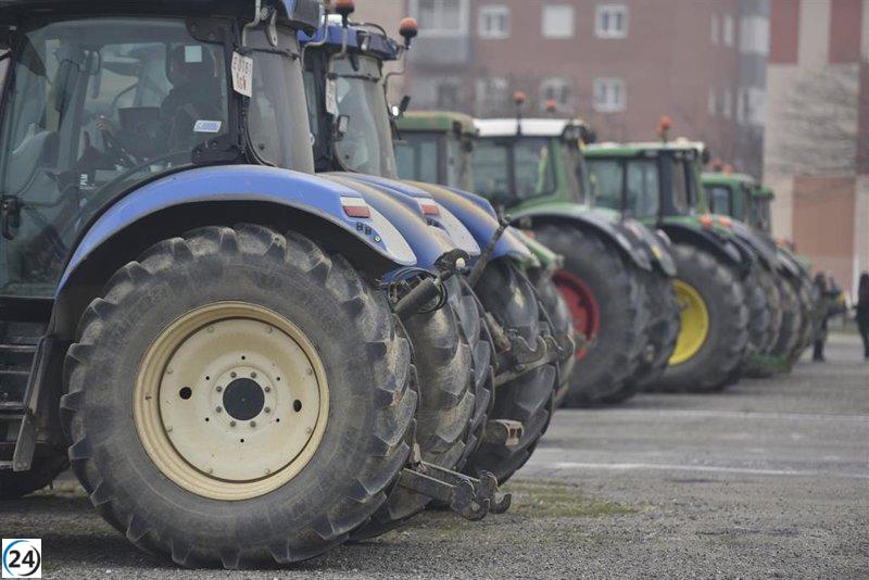 Masiva protesta en Huesca exige reformas para la agricultura y la ganadería.