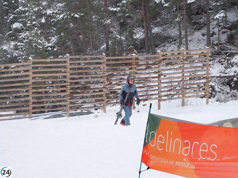 El rey Felipe VI se divierte esquiando en Aramón Valdelinares, Teruel.
