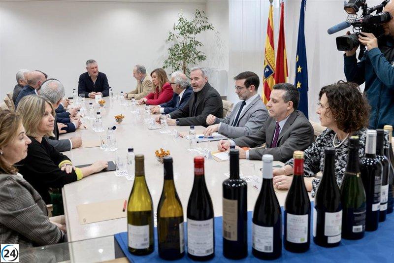 Aragón Planifica Estrategias para Afrontar Aranceles de EE. UU. al Vino Europeo: Enfoque en Nuevos Mercados y Aumento de Promoción.