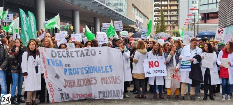 Sanidad reporta un 25% de apoyo a la huelga en Atención Primaria, mientras sindicatos afirman que la cifra alcanza el 95%.