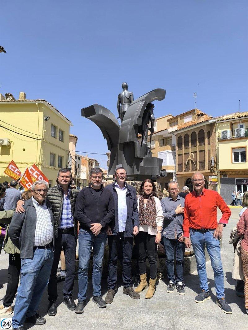 Rafa Guía (PSOE) destaca los logros sociales de su partido en 146 años de lucha por los derechos laborales.