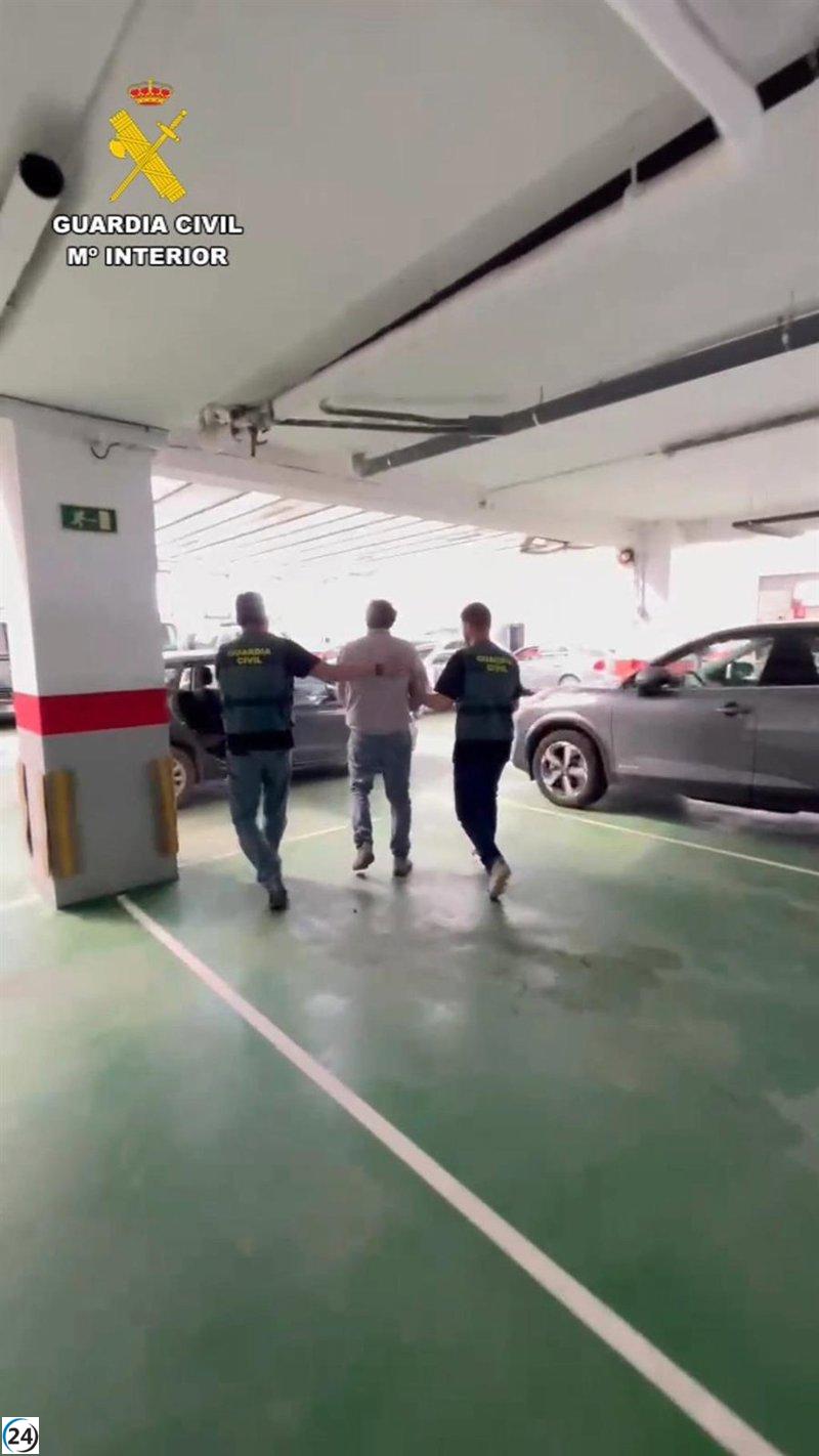 Dos arrestos y un investigado por el robo de un camión y 300 litros de gasóleo en Sangarrén.