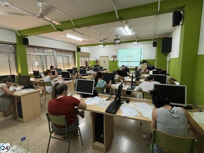 Casi 10,000 candidatos se presentan a las oposiciones de Secundaria en Aragón este sábado.