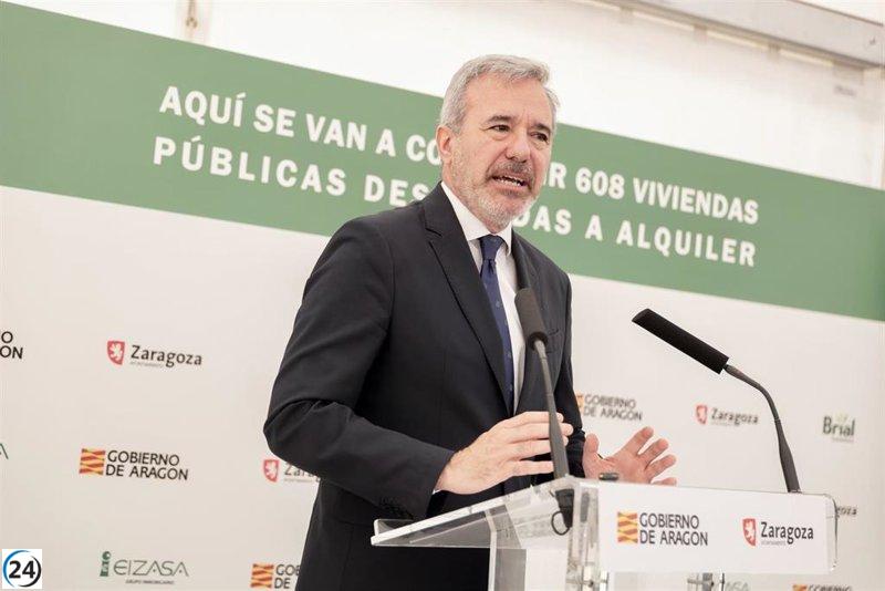 Azcón critica la falta de claridad del MITECO y demanda aumentar la capacidad de Red Eléctrica.