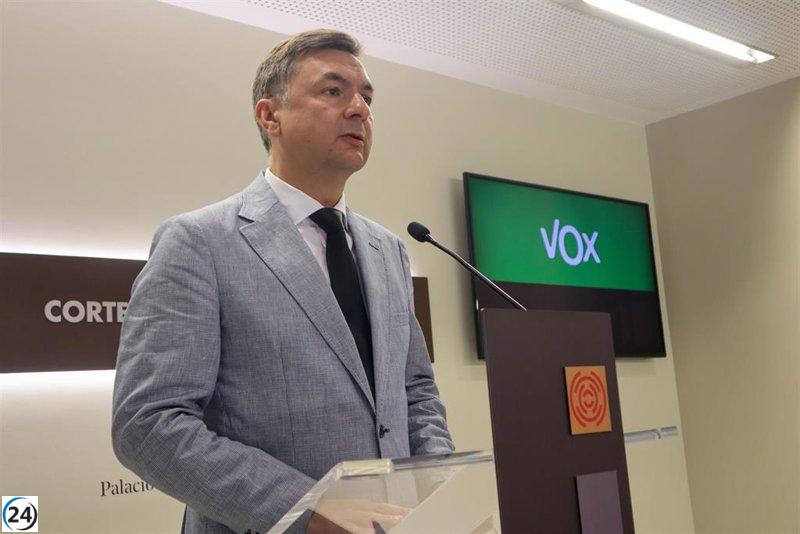 Vox critica a Azcón por llamar a una