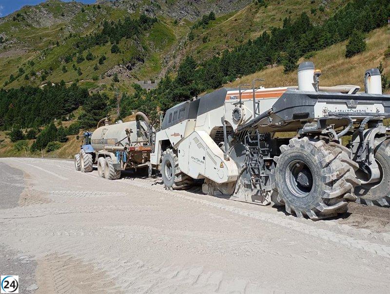 La carretera de acceso a Astún (Huesca) abrirá a las 6:00 de este domingo.