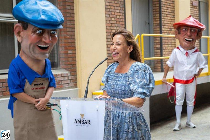 El cabezudo de San José rinde tributo al pionero maestro cervecero de La Zaragozana.