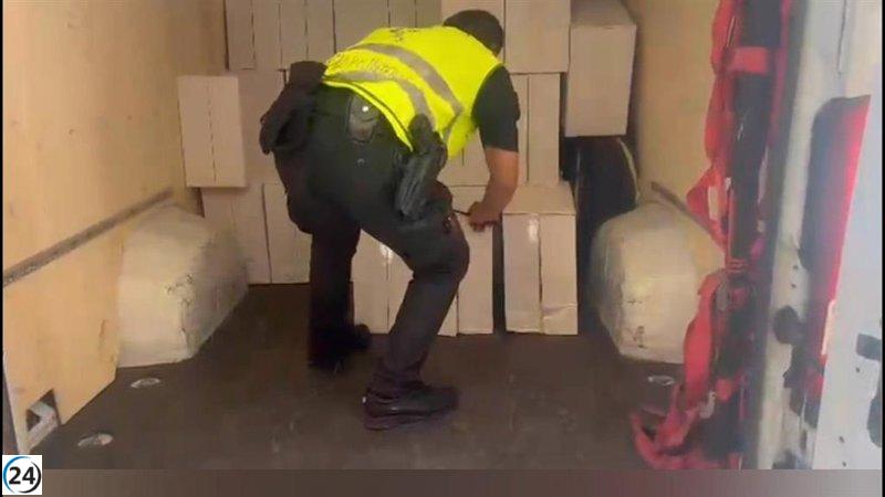 Interceptan en Huesca un furgón con 70,000 cajetillas de tabaco ilegal.