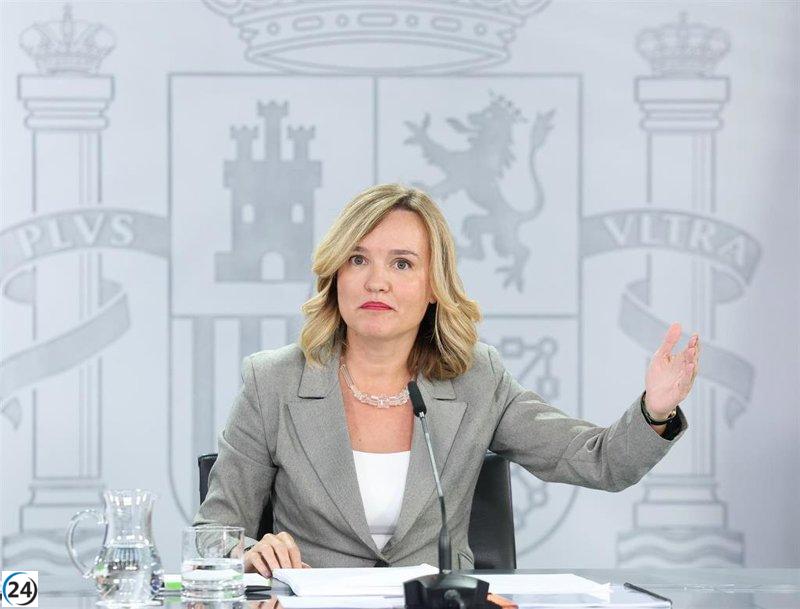 El Gobierno otorga póstumamente la Gran Cruz de Carlos III a Fernández Vara y Lambán.
