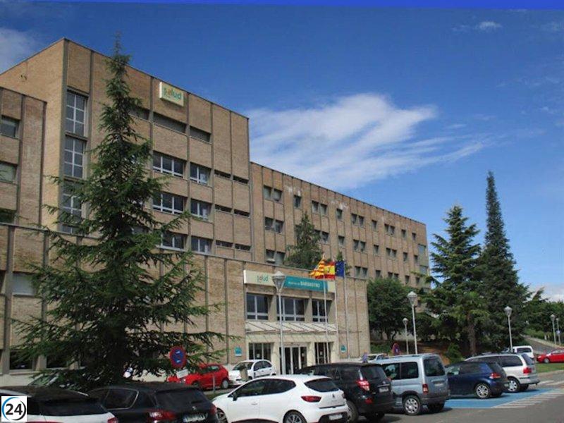 El PSOE responsabiliza a Azcón por las numerosas dimisiones en el Hospital de Barbastro debido a su agresiva política de recortes.