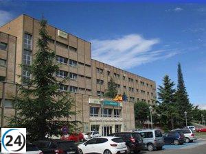 El PSOE responsabiliza a Azcón por las numerosas dimisiones en el Hospital de Barbastro debido a su agresiva política de recortes.
