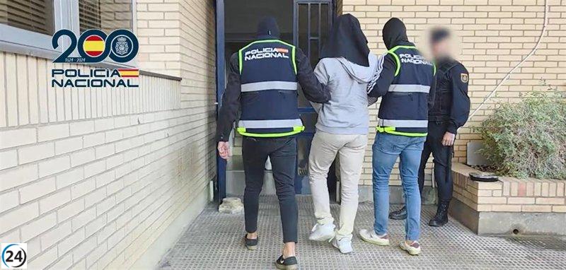 Detienen a un hombre en Huesca por vínculos con el terrorismo yihadista y es encarcelado.