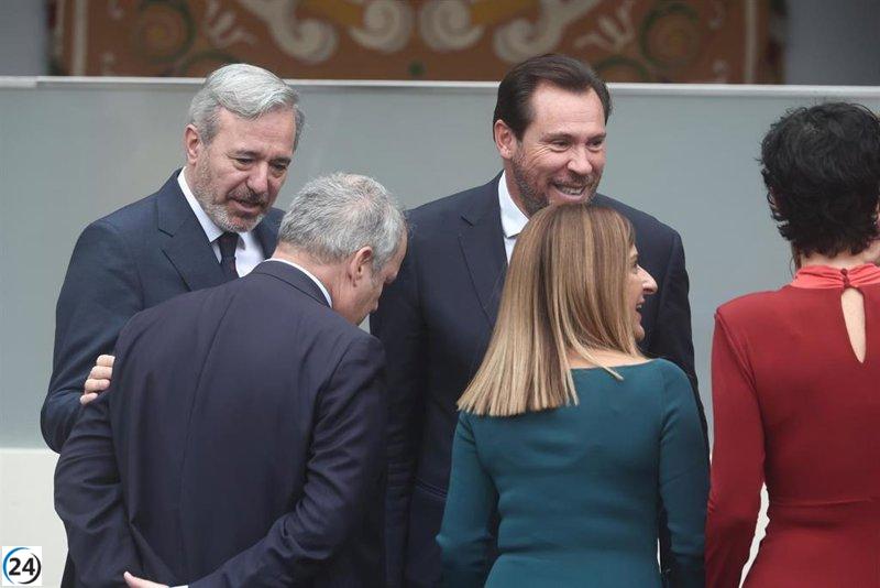 Azcón pide a Puente que priorice la acción sobre las redes sociales para abordar los problemas.