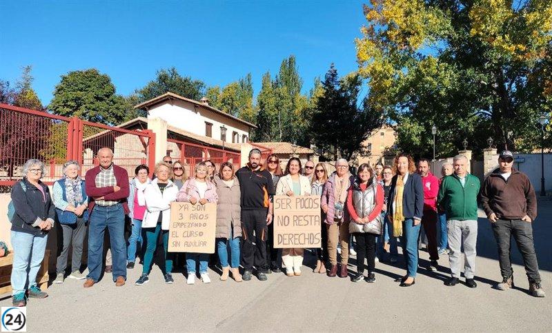 El PSOE denuncia la falta de apoyo educativo en el colegio de Rubielos de Mora ante nuevos recortes.