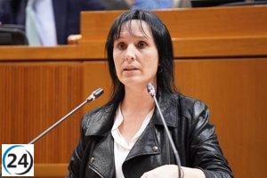 Canales (PSOE) denuncia que Vox destruye años de esfuerzo en la lucha contra la violencia de género.