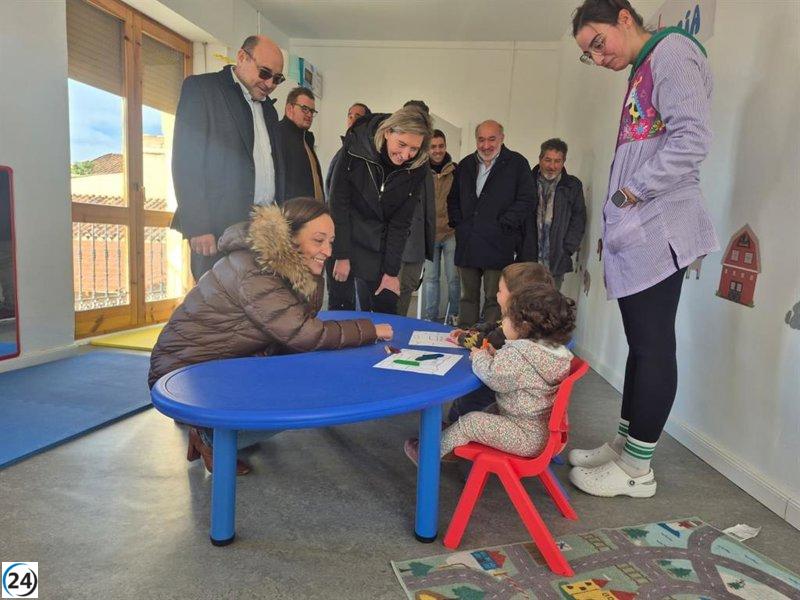 Susín recorre la casa natal de Munébrega, impulsando la permanencia poblacional en la región.
