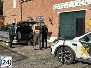 Cinco arrestados por robar 340 kilos de nueces en una finca del Bajo Cinca, valorados en 2.380 euros.