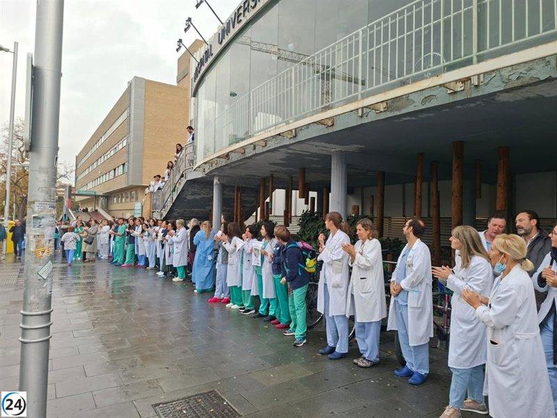 Los médicos de Aragón elevan la participación en su huelga al 80%, mientras que el Salud la estima en un 16%.