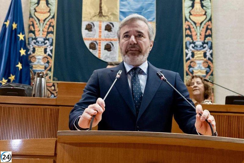 Azcón afirma que el respaldo de Vox es vital para los presupuestos y considera inviable un pacto con el PSOE.