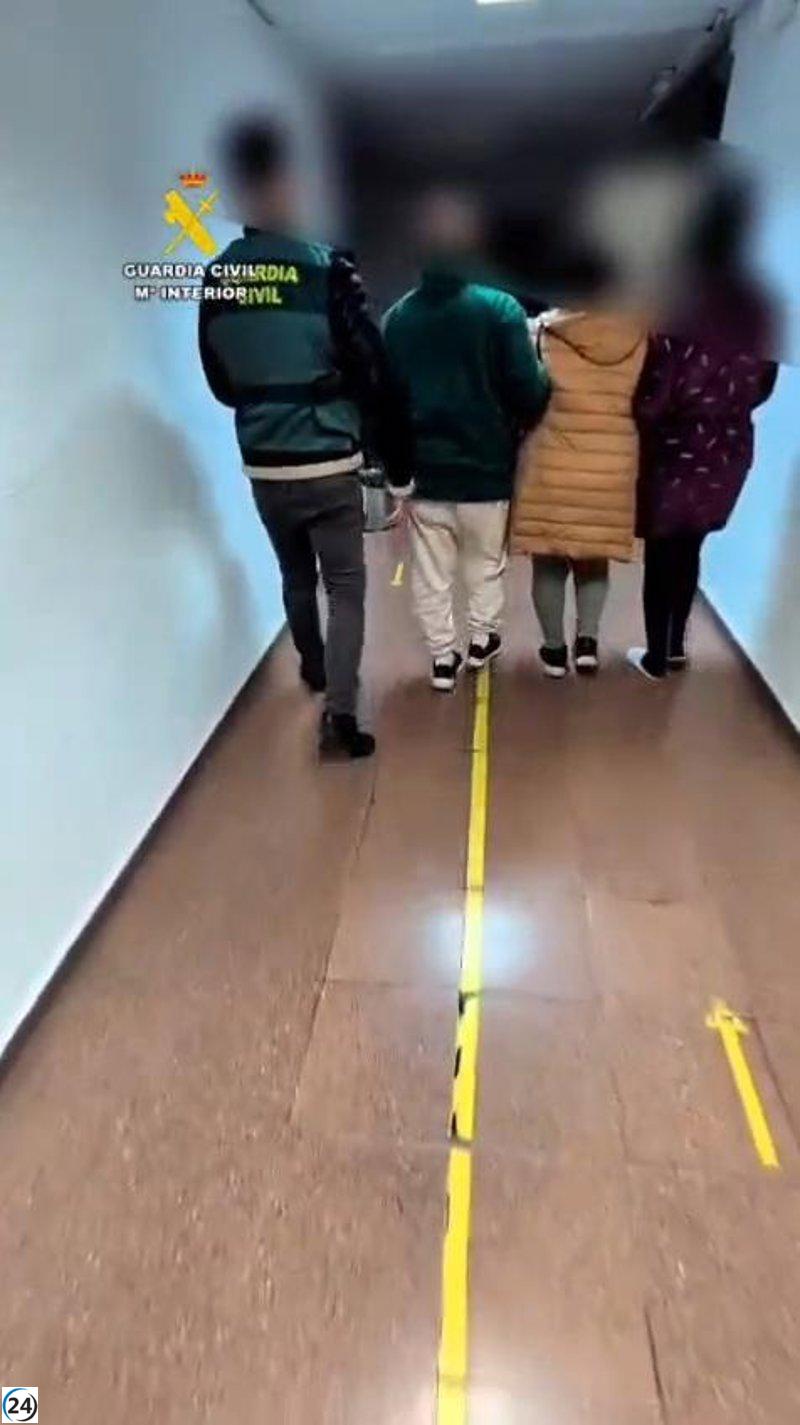 Detienen a cuatro personas por secuestrar a una joven en Garrapinillos.