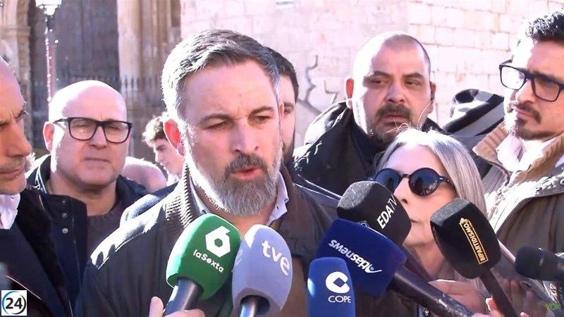 Abascal: Feijóo enfrenta una contradicción intolerable en reunión de La Moncloa sobre Ucrania.