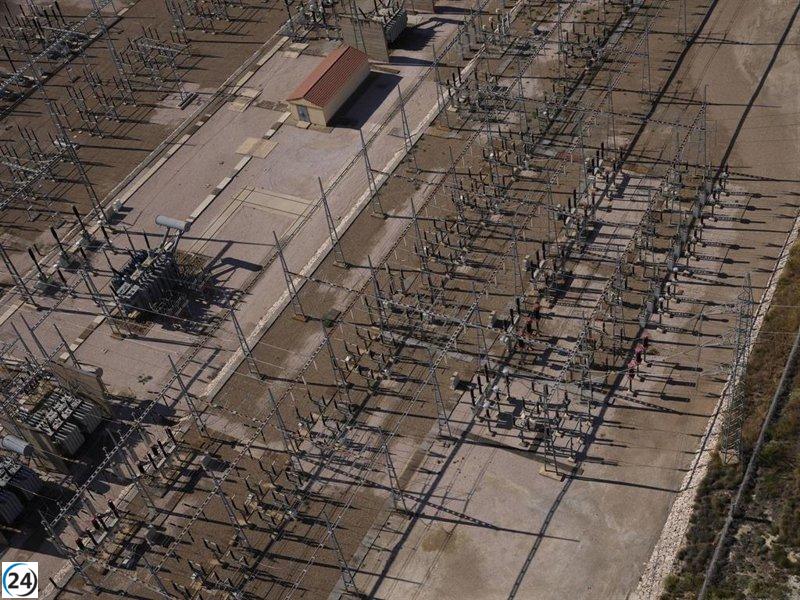 Endesa destina 400.000 euros a modernizar la red eléctrica de 132 kV que abastece Zaragoza.