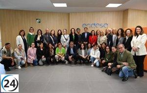 Fundación Endesa ayudará a mejorar la empleabilidad de 60 personas en riesgo de exclusión en Zaragoza mediante 'Cambiando Vidas'.