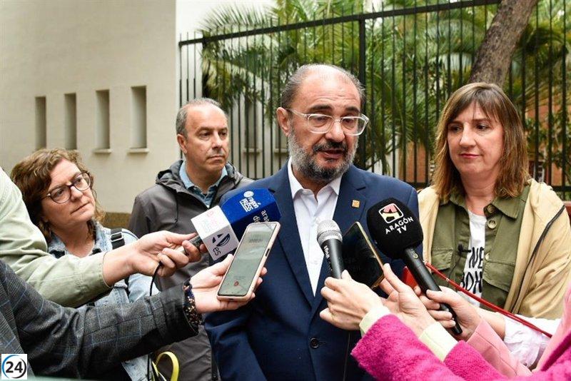 Lambán garantiza ayuda a agricultores y ganaderos afectados por la sequía.