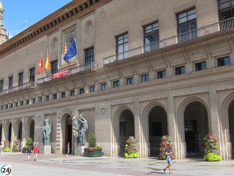 Zaragoza aprueba oferta de empleo con 356 plazas, incluyendo bomberos y policías locales.