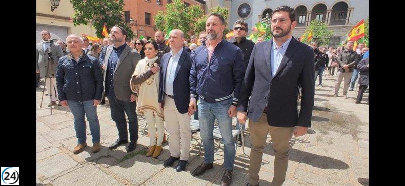 Abascal (VOX) critica la gobernanza de la lista más votada por perpetuar al PSOE como un
