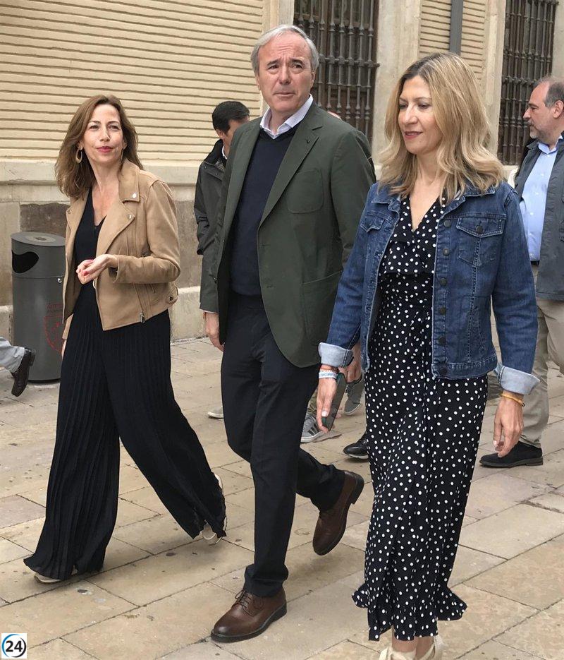 Azcón reta a Lambán a cumplir con su promesa y denunciar proyectos de renovables ante la Fiscalía.