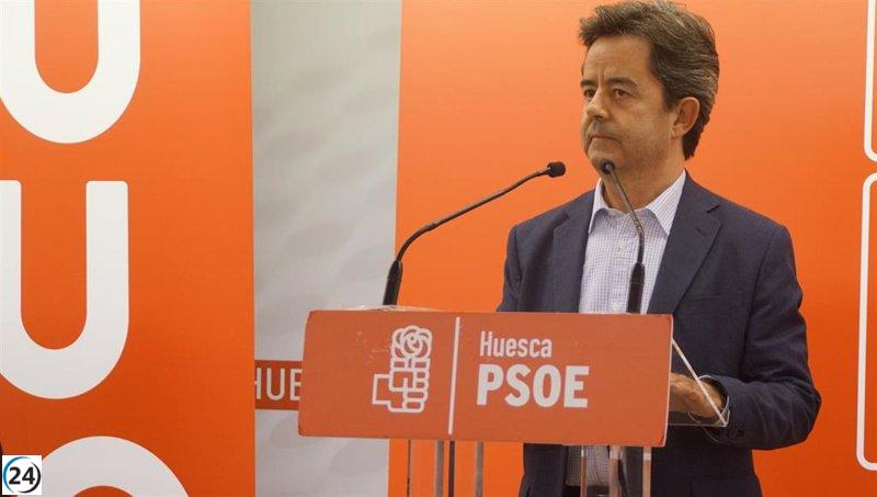 Luis Felipe del PSOE no define su futuro tras perder en la Alcaldía de Huesca.
