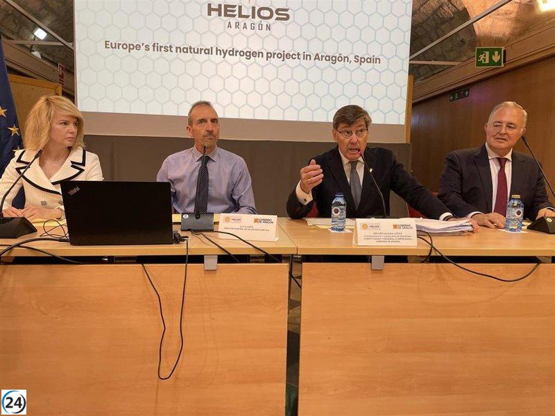 Aliaga apoya el plan de Helios Aragón para establecer un centro de hidrógeno en Monzón.