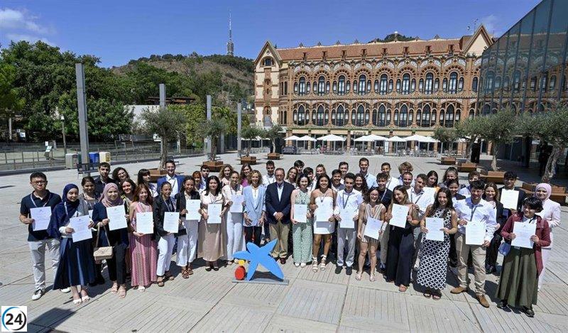 La Fundación 'la Caixa' concede beca a estudiante de Teruel con escasos recursos económicos.