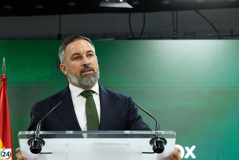 Abascal cuestiona a Feijóo por reunirse con Junts: