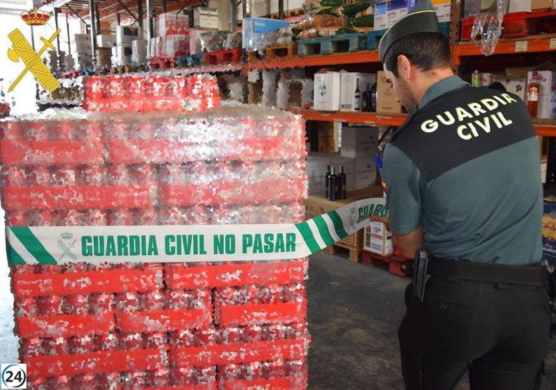 Incautadas más de 13.400 latas de refresco con etiquetas en idiomas extranjeros por la Guardia Civil de Teruel.