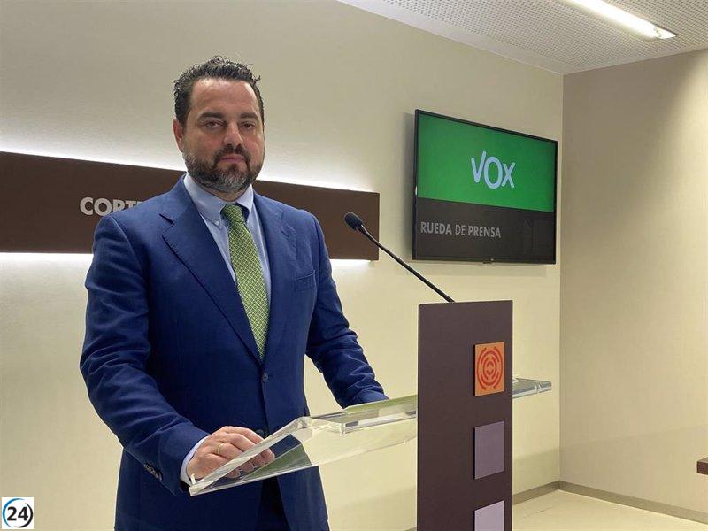 Vox denuncia el supuesto aumento incontrolado de inmigración ilegal y presiona para terminar con las políticas atractivas de Sánchez.