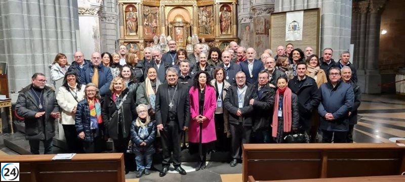 Más de 150 devotos debaten sobre la Semana Santa en el XVI Encuentro de Cofradías Penitenciales de Aragón en Tarazona.